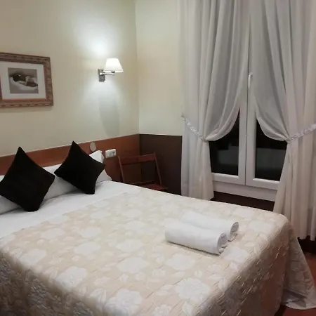 San Jeronimo Guest house *