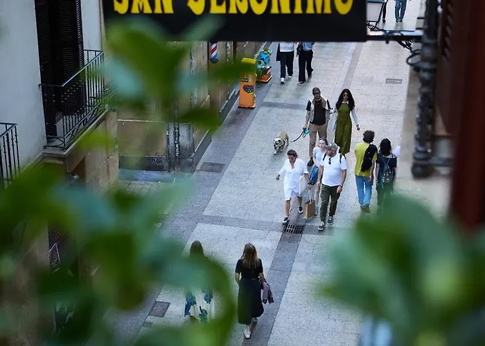 San Jeronimo * San Sebastian